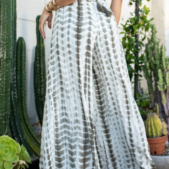 Soft Girl Summer!! Sage Maxi Jumpsuit - Picture 7 of 7